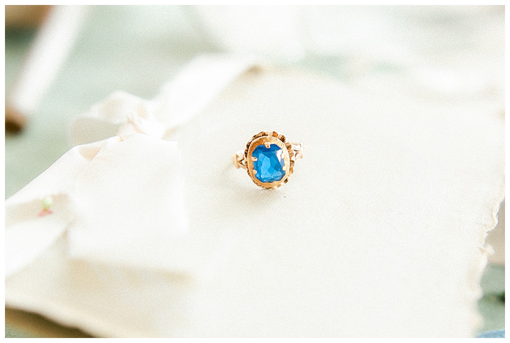 Antique emerald blue wedding ring