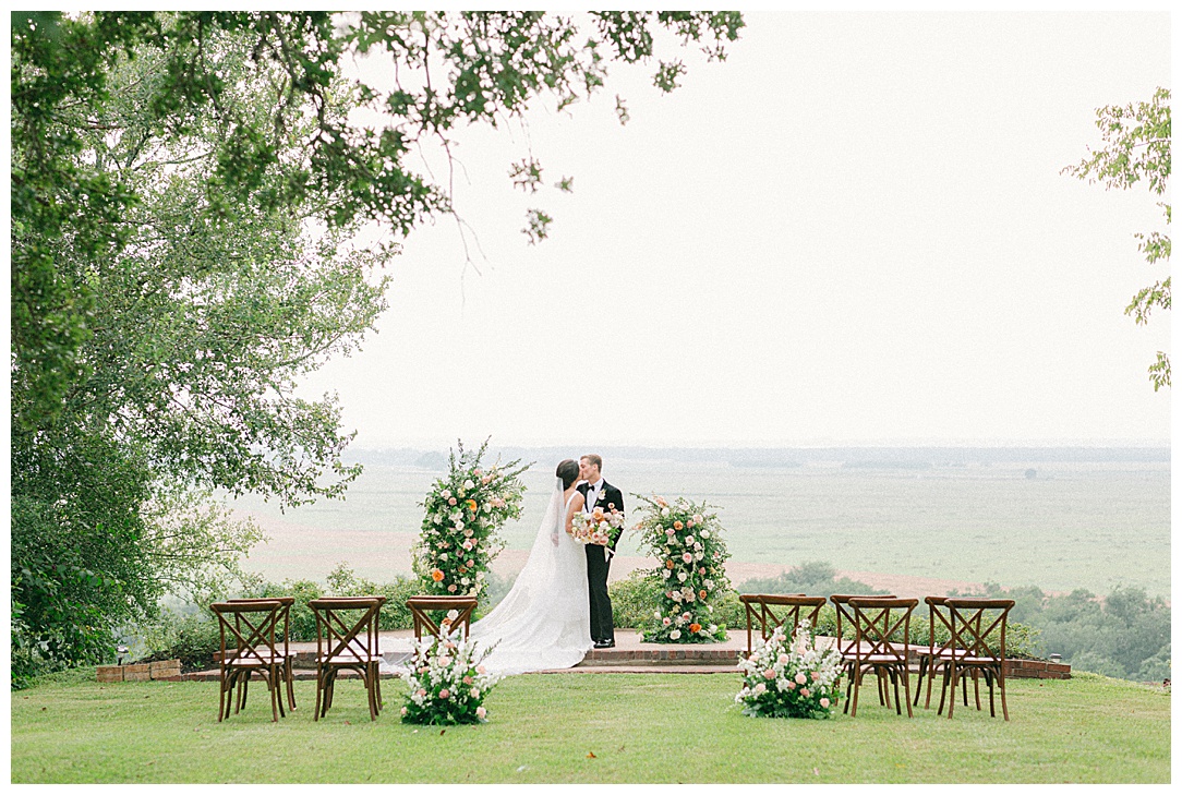 Inspiration for a Classic Wedding With a Modern Touch